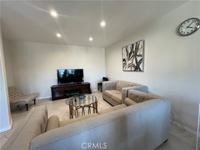 MLS #WS25234661 image #3