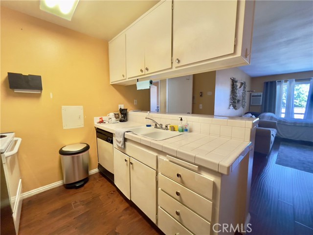 MLS #WS25234743 image #9
