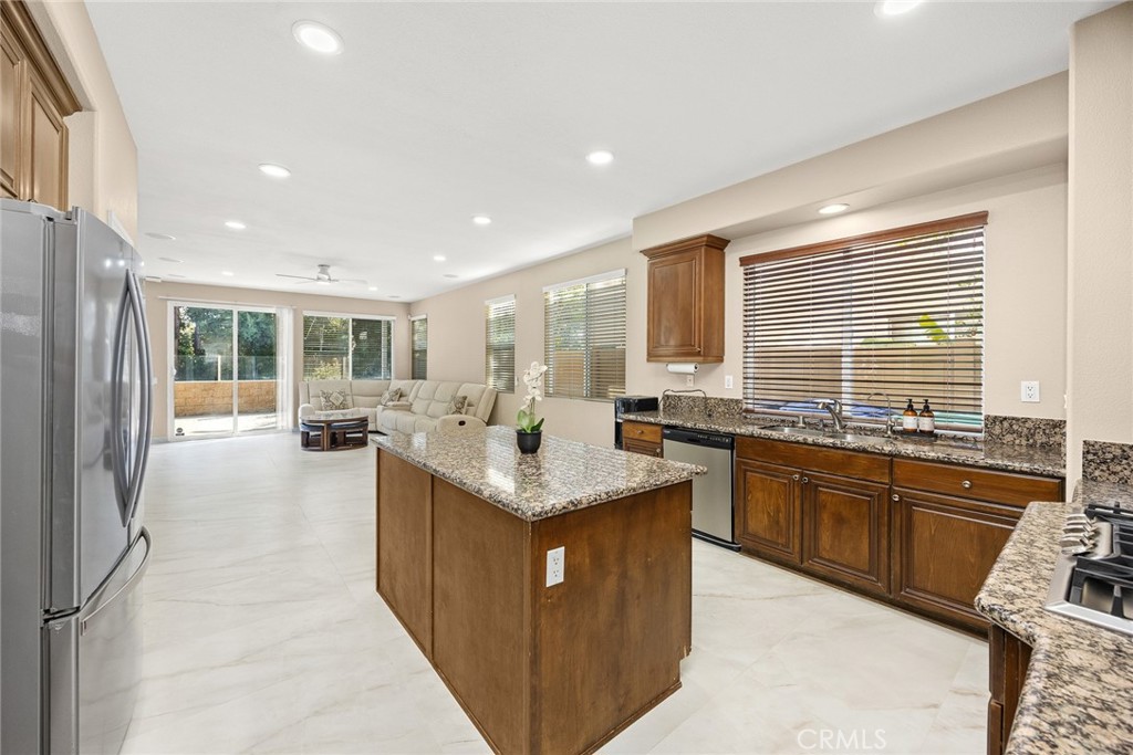 MLS #WS25234845 image #11