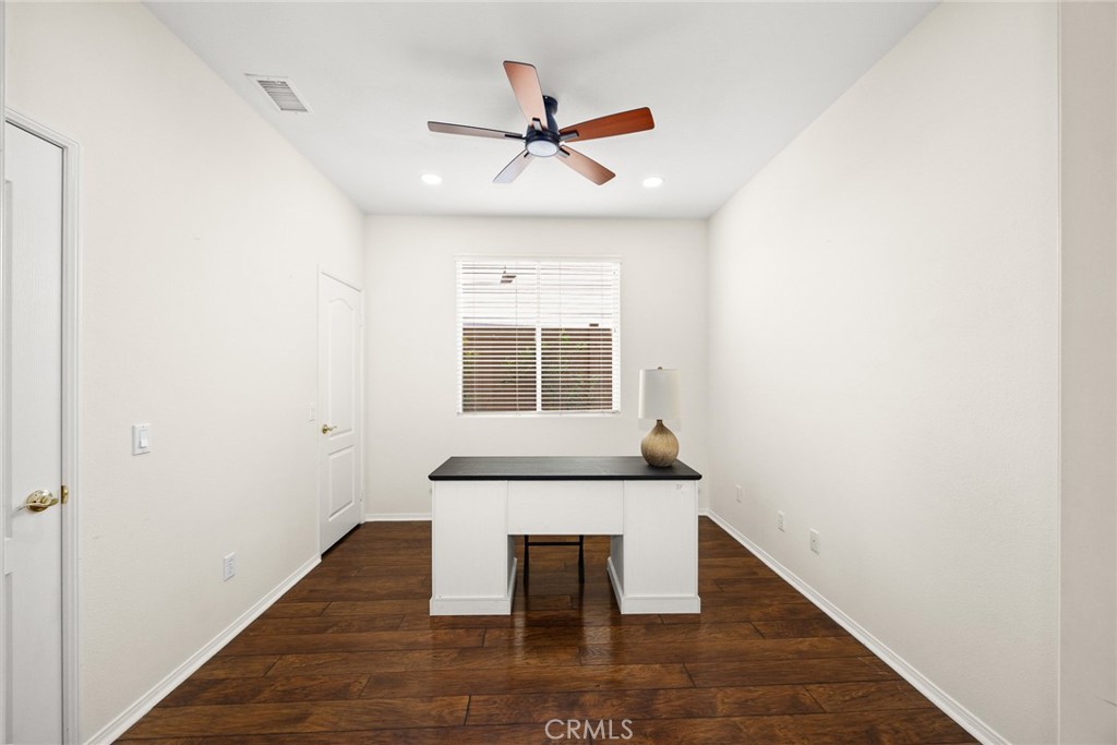 MLS #WS25234845 image #12