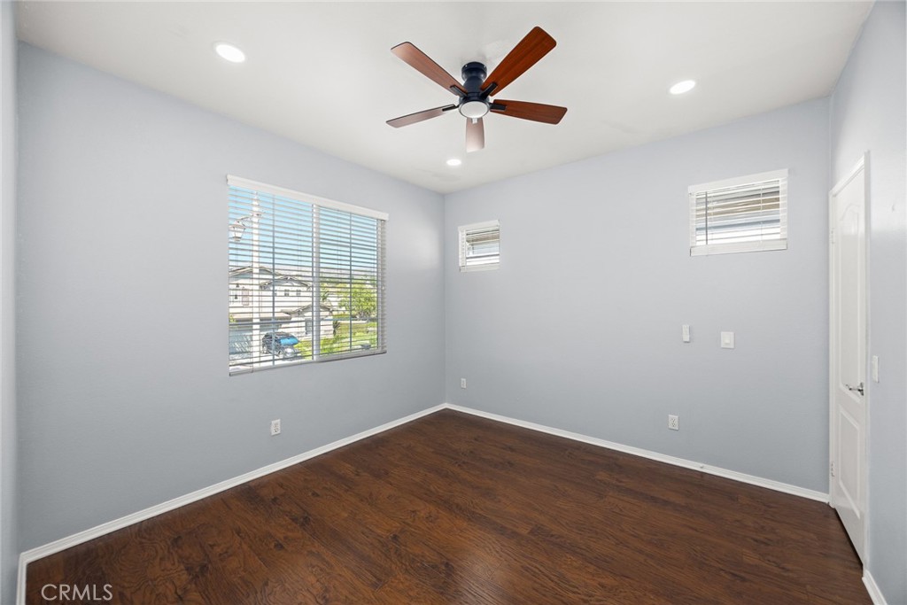 MLS #WS25234845 image #24