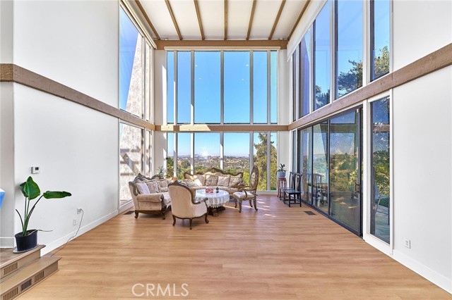 MLS #WS25235049 image #4