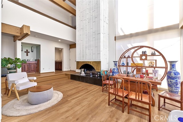 MLS #WS25235049 image #9