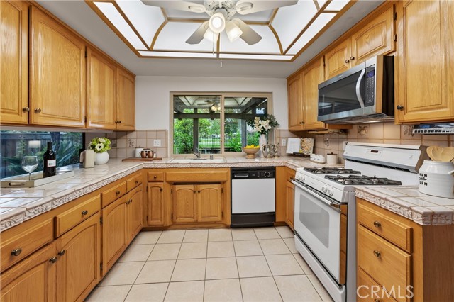 MLS #WS25235376 image #12