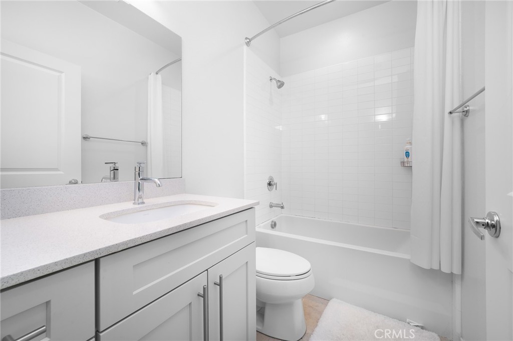 MLS #WS25236190 image #19