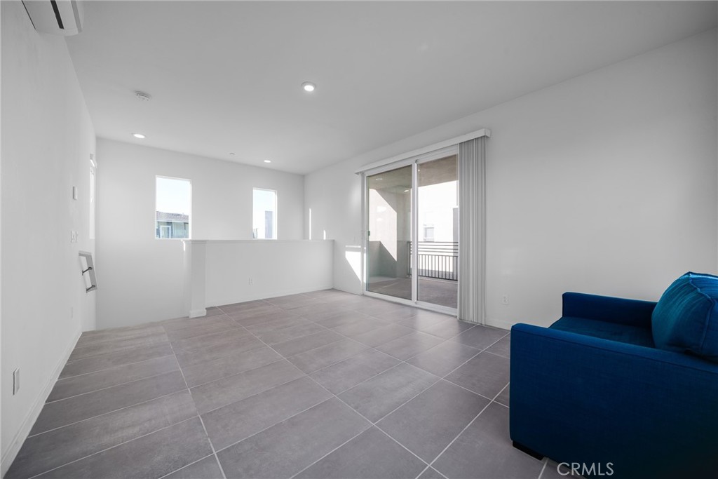 MLS #WS25236190 image #23