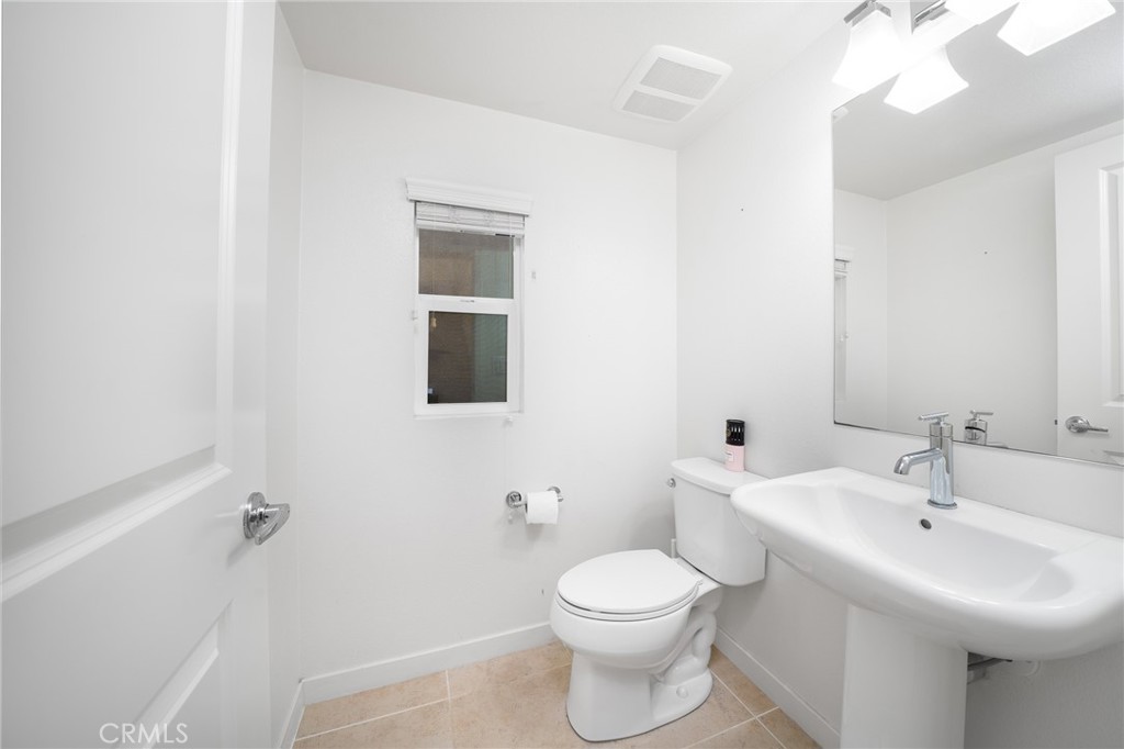 MLS #WS25236190 image #9