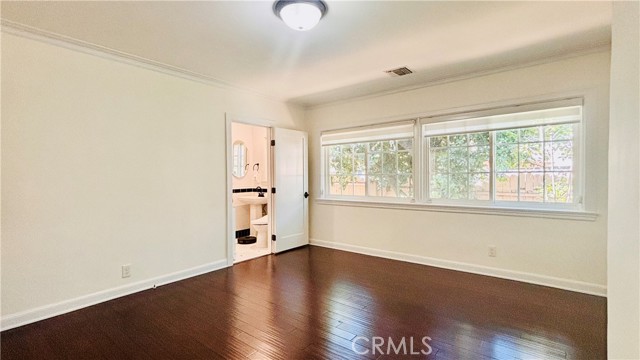 MLS #WS25236703 image #9