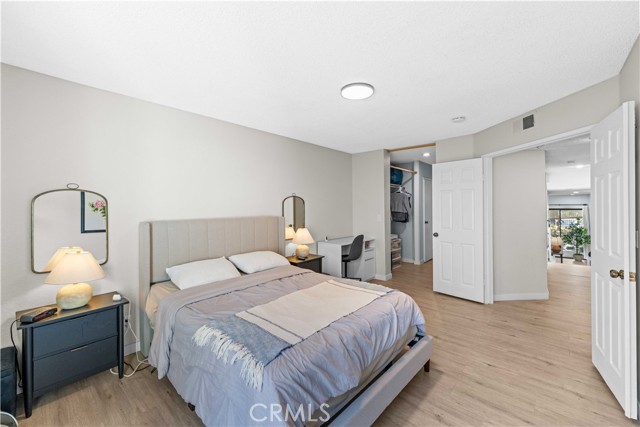 MLS #WS25236934 image #6