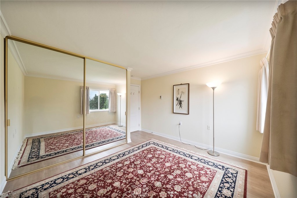 MLS #WS25237530 image #9