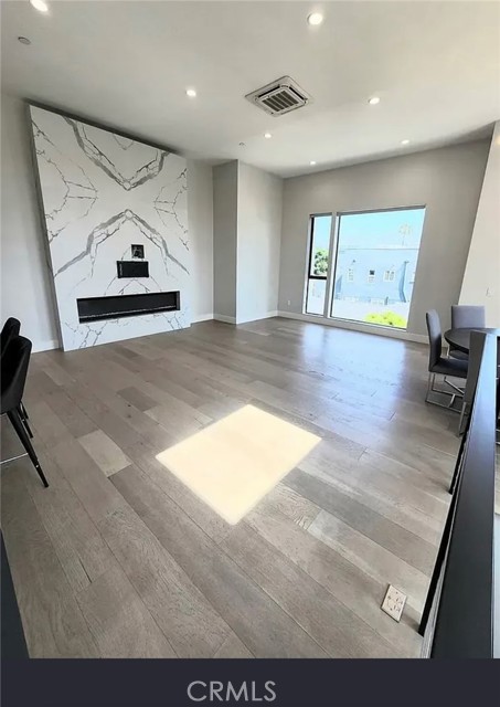 MLS #WS25238711 image #21