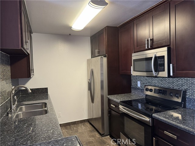 MLS #WS25238776 image #2