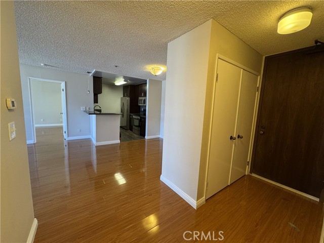 MLS #WS25238776 image #9