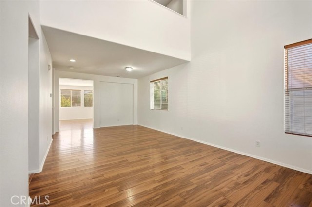MLS #WS25238782 image #4