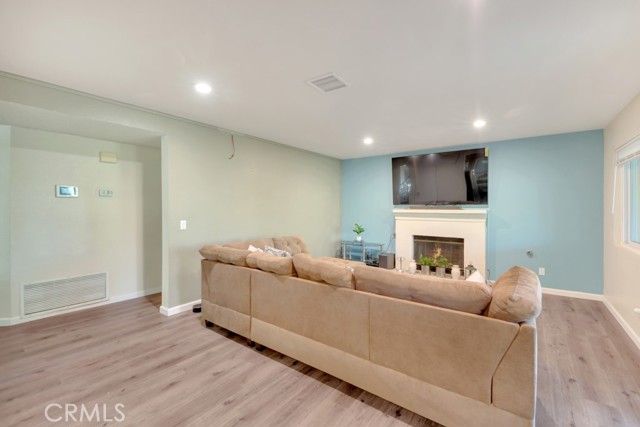 MLS #WS25239015 image #11