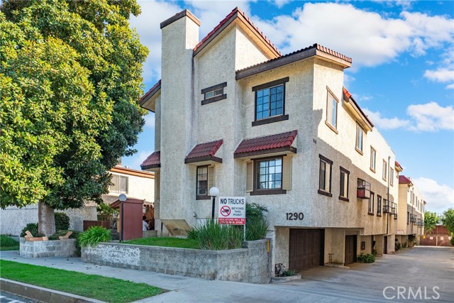 MLS #WS25239022 image #1