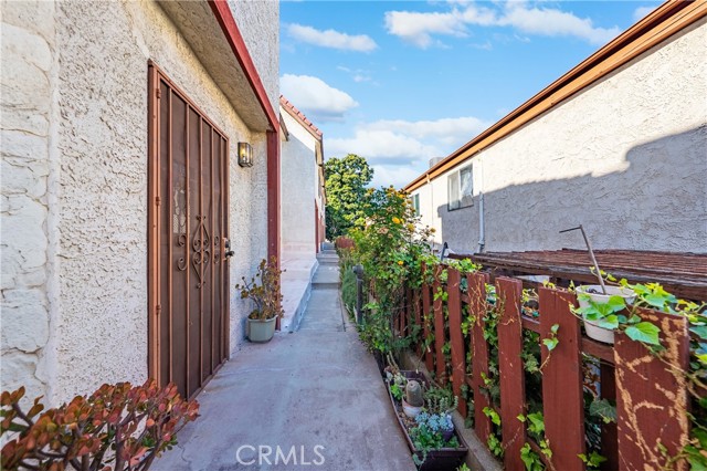 MLS #WS25239022 image #2