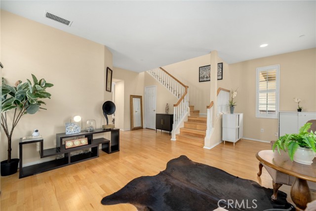 MLS #WS25239120 image #5