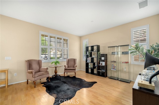 MLS #WS25239120 image #6