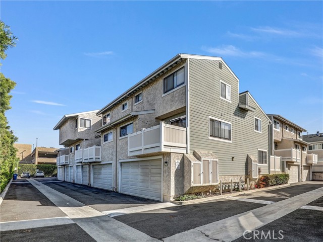 MLS #WS25239125 image #1