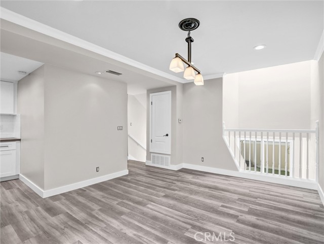 MLS #WS25239125 image #17