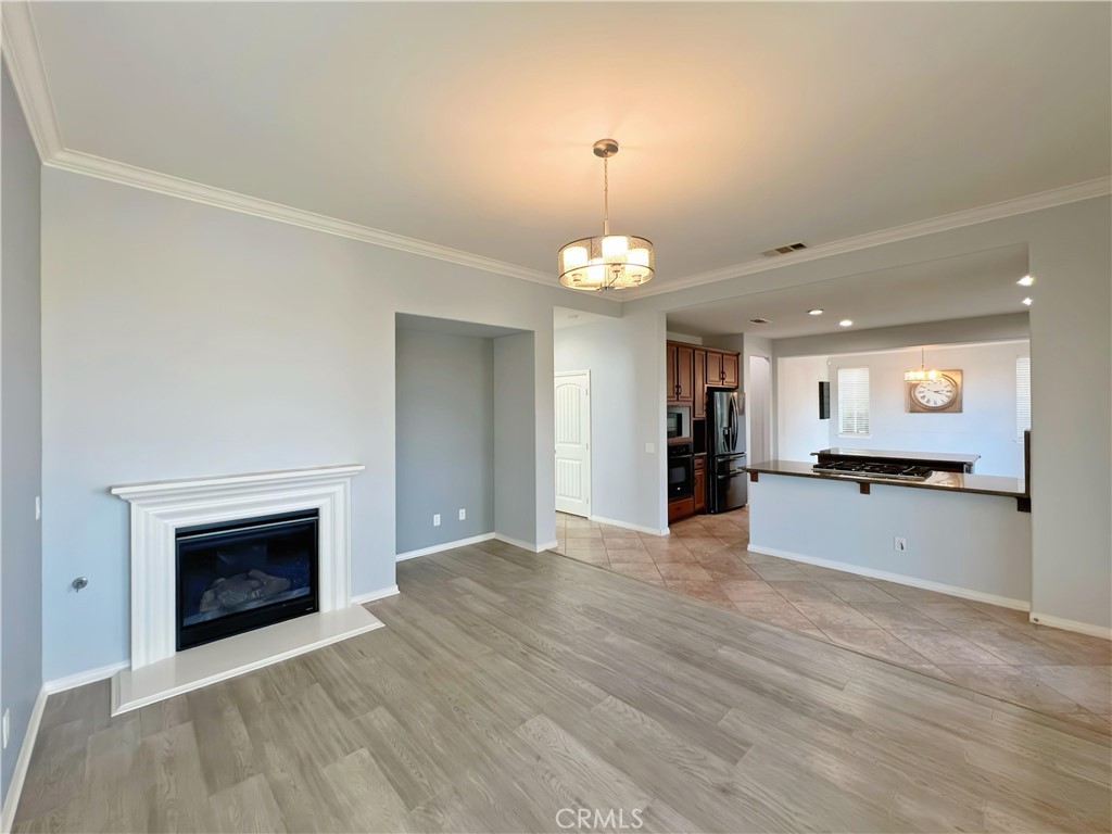 MLS #WS25240067 image #10