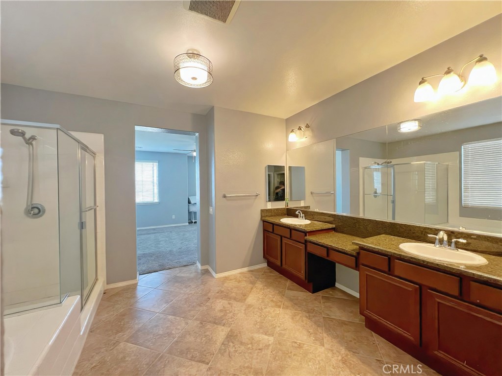 MLS #WS25240067 image #24