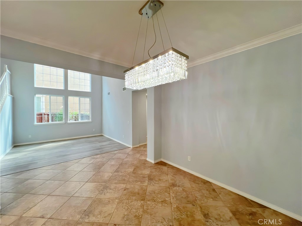 MLS #WS25240067 image #7