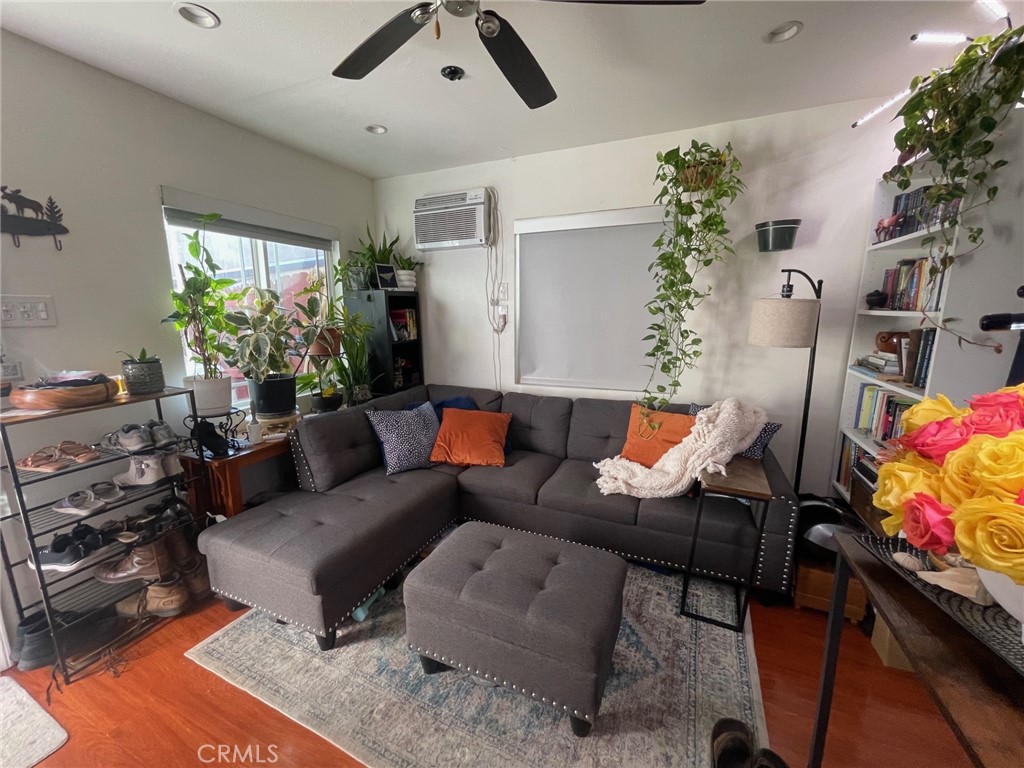 MLS #WS25240223 image #21