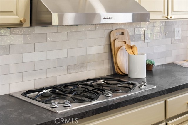 MLS #WS25241279 image #15