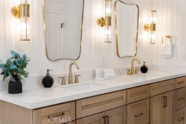 MLS #WS25241279 image #34