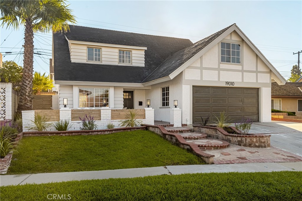 MLS #WS25241744 image #1