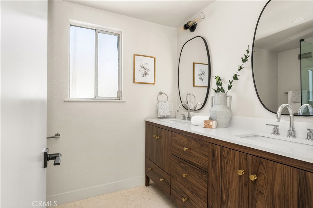 MLS #WS25241744 image #19