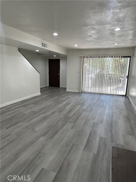 MLS #WS25242240 image #3