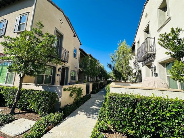 MLS #WS25242485 image #2