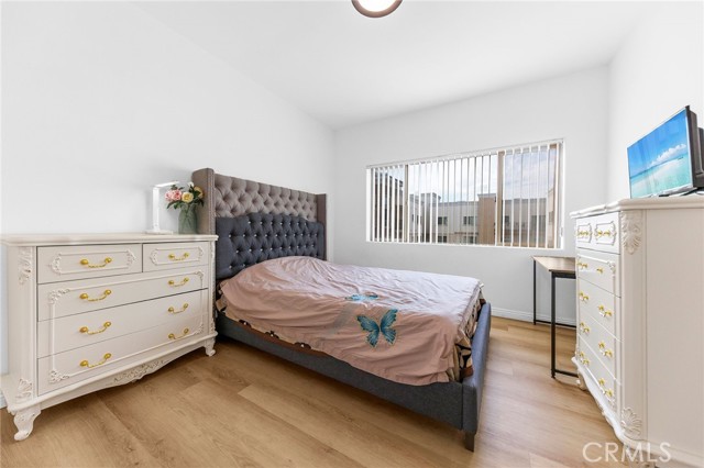 MLS #WS25242495 image #7