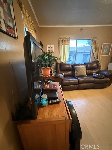 MLS #WS25242496 image #2