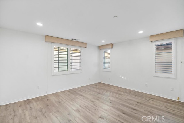 MLS #WS25242647 image #13