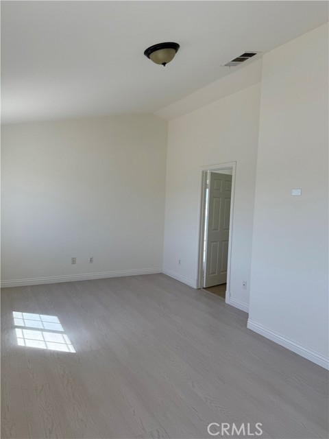 MLS #WS25242939 image #24