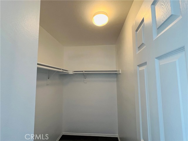 MLS #WS25242947 image #24