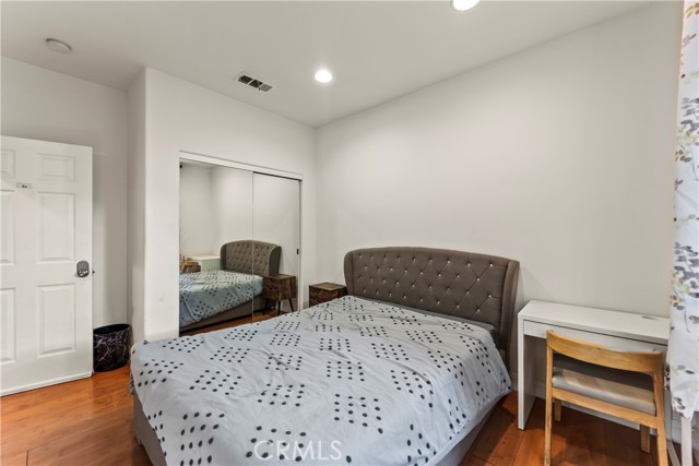 MLS #WS25243335 image #3