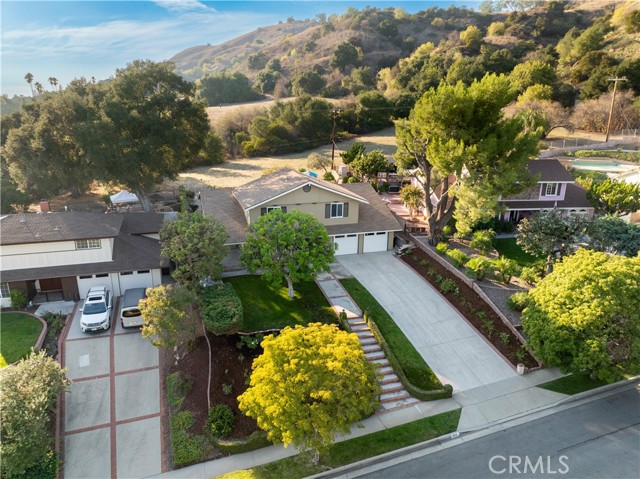 MLS #WS25243349 image #1