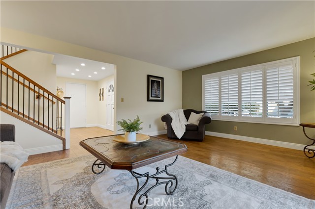 MLS #WS25243349 image #5