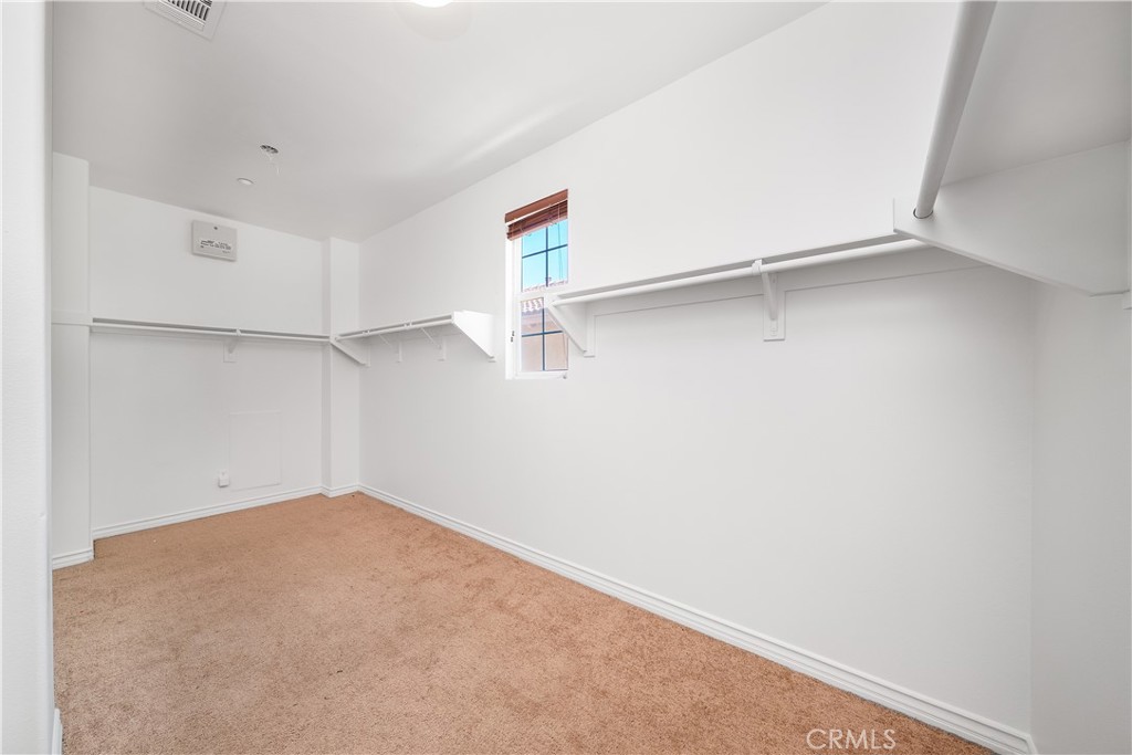 MLS #WS25243398 image #17