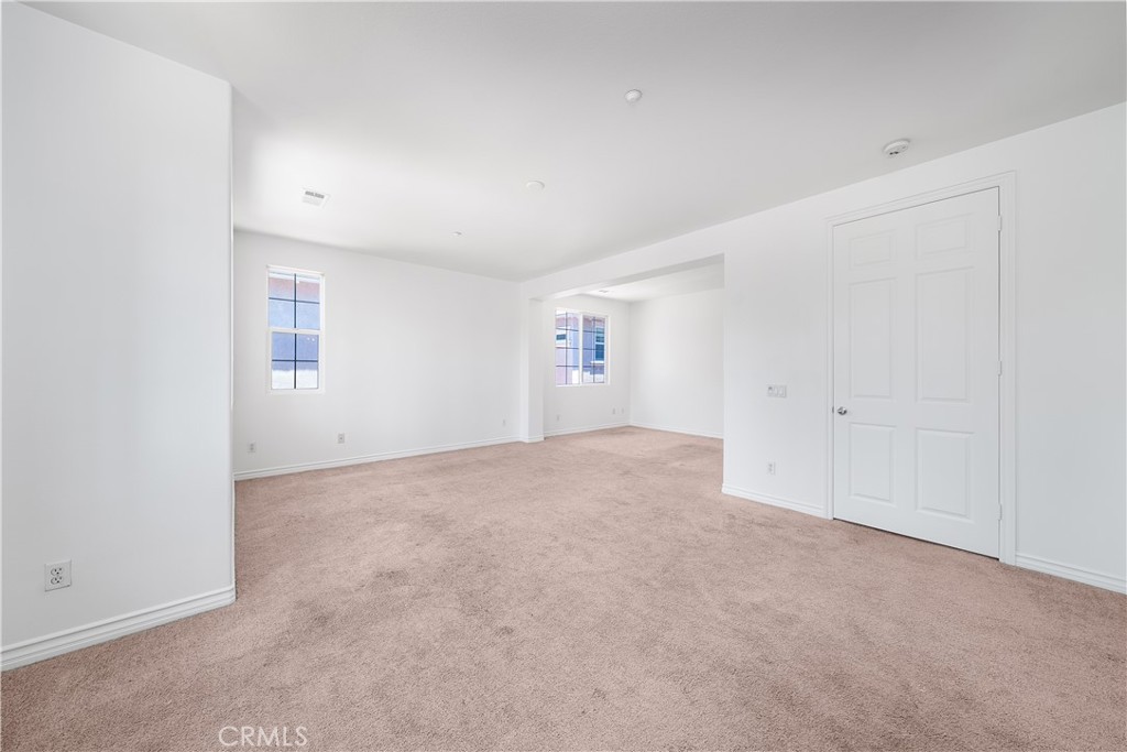 MLS #WS25243398 image #18