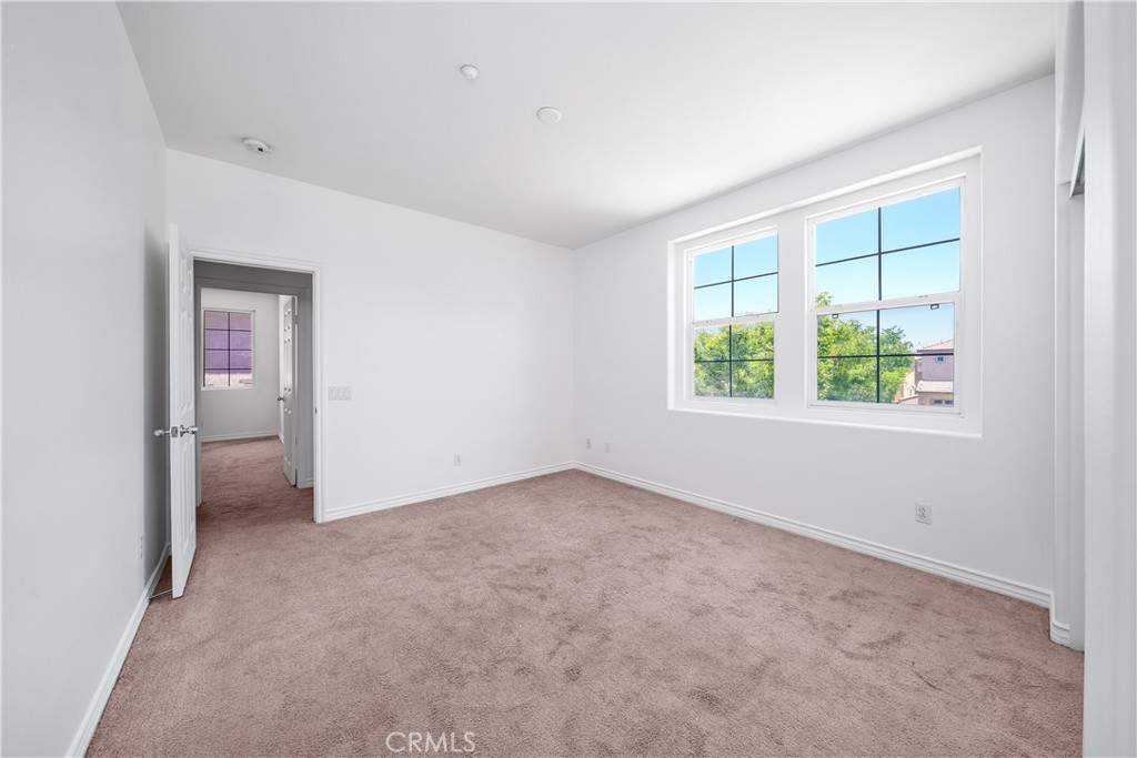 MLS #WS25243398 image #25