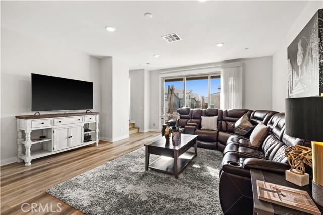 MLS #WS25244179 image #11