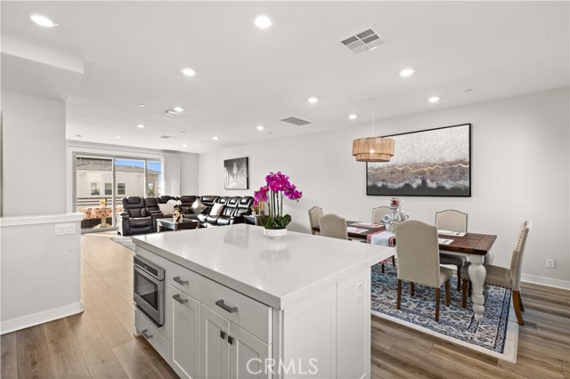 MLS #WS25244179 image #16