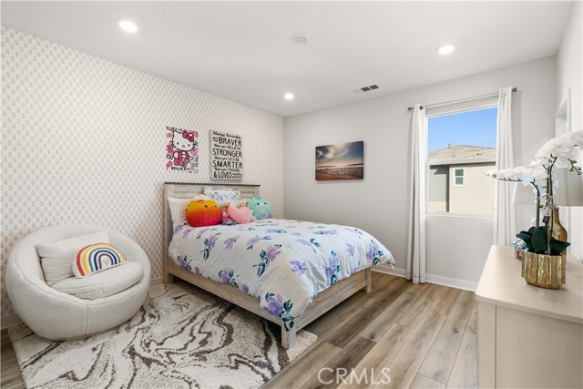 MLS #WS25244179 image #21