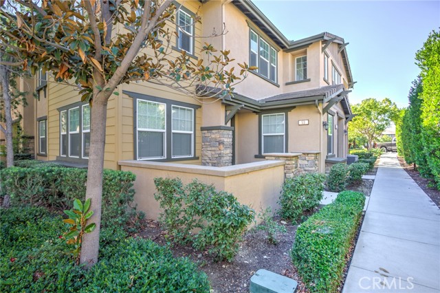 MLS #WS25244628 image #0